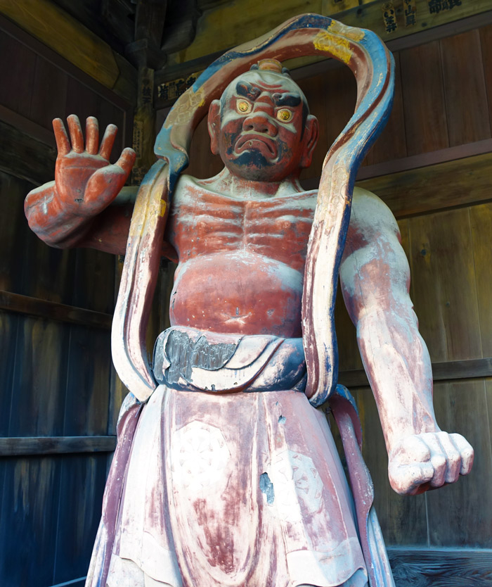 高幡不動尊の仁王像