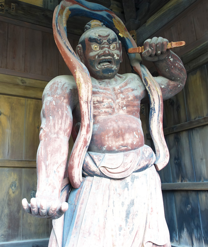 高幡不動尊の仁王像