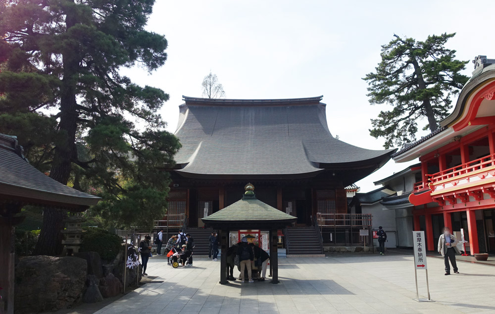 高幡不動尊　薬師堂