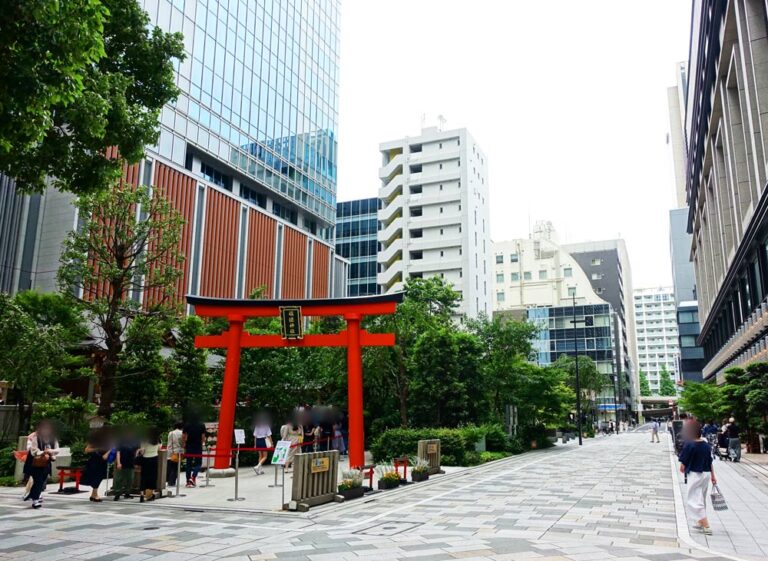 福徳神社（別号：芽吹神社）の御朱印｜宝くじやコンサートチケット当選も夢じゃない？江戸時代から続くご利益たっぷりの神社（東京都 日本橋室町）